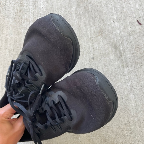 Nike Womens In Season TR 8 AA7773-002 Black Running size 11 - Picture 9 of 9